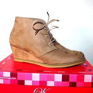 It's OK Melba Taupe Lace-Up Wedge Booties - Size 8 - NIB